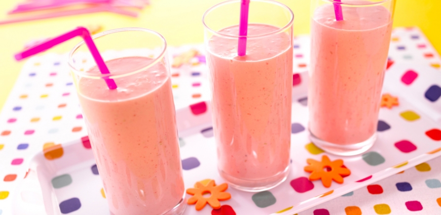 Milkshake à la grenadine et aux fruits rouges