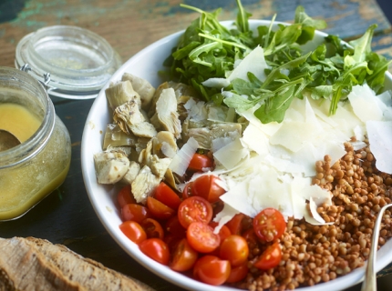 Salade de lentilles aux artichauts et au grana padano