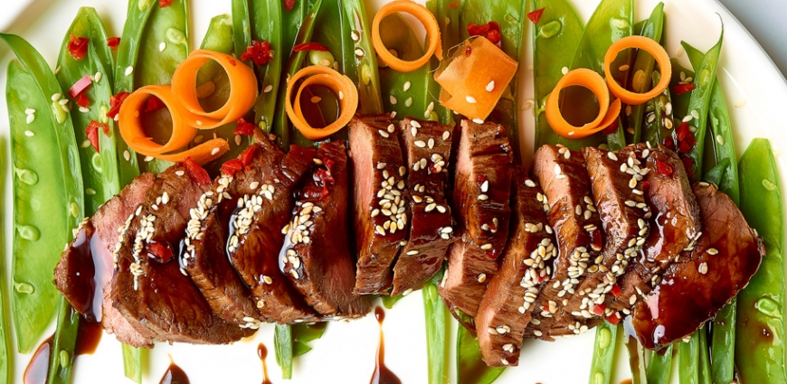 Tataki de biche aux légumes croquants