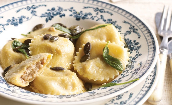 Raviolis au boudin blanc et graines de courge grillées