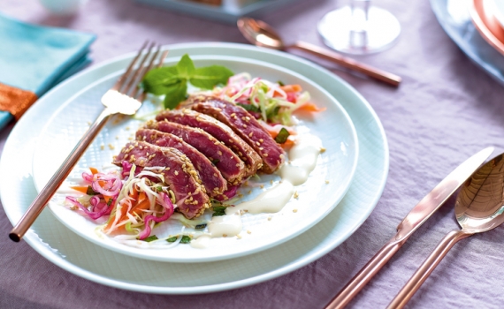 Angus beef façon tataki, salade croquante à la menthe