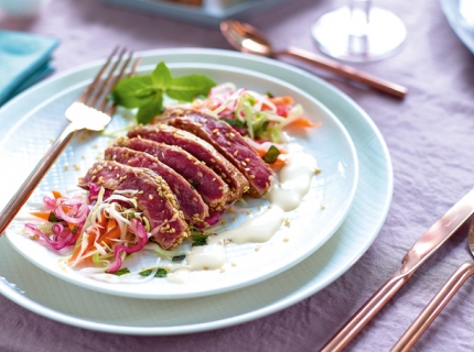 Angus beef façon tataki, salade croquante à la menthe