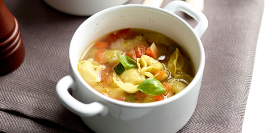 Soupe de légumes aux tortellinis