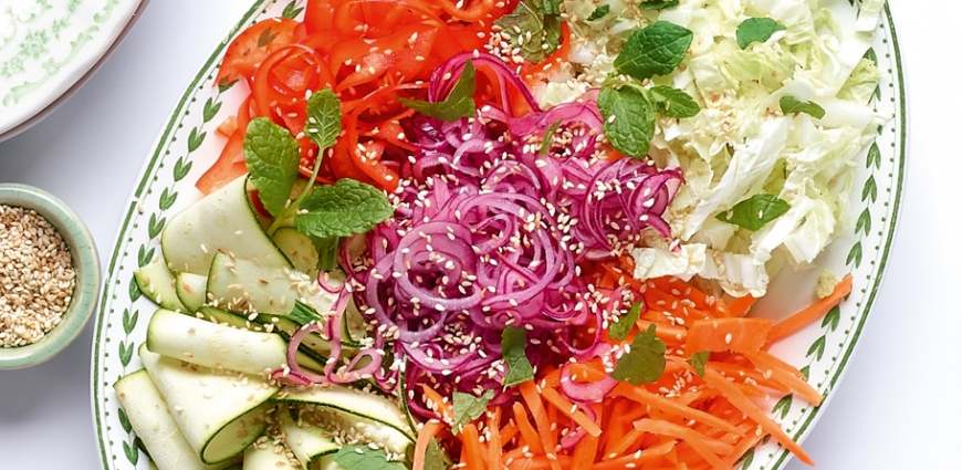 Salade de légumes crus au vinaigre de riz