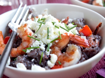 Pilaf de riz violet aux scampis et au chèvre frais