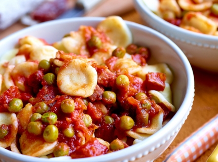 Orecchiette au salami et aux petits pois