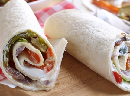 Wraps au chèvre et aux légumes grillés