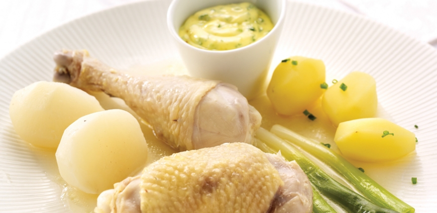 Cuisses de poulet aux légumes pochés