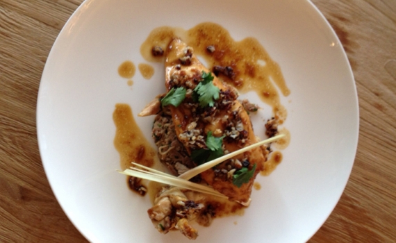 Poulet laqué à la coriandre