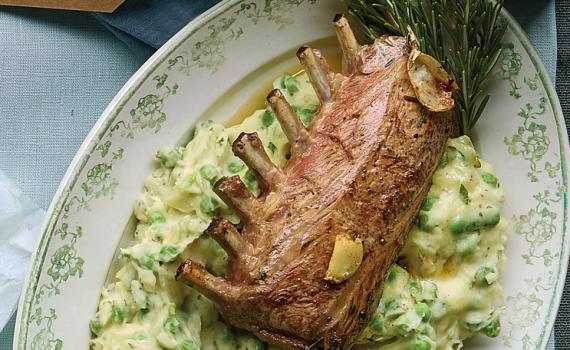 Stoemp aux petits pois, menthe et couronne d'agneau