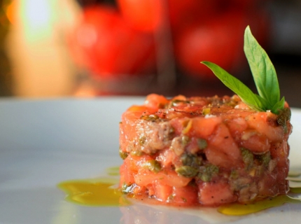 Tartare de tomates aux anchois et câpres