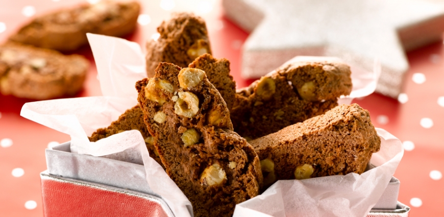 Biscottis aux noisettes et au chocolat