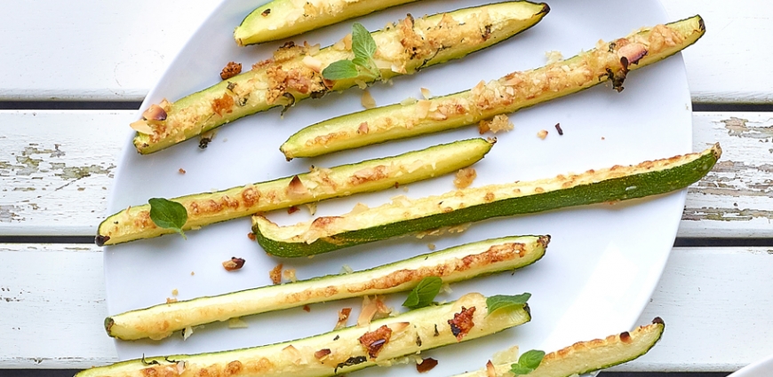 Bâtonnets de courgette au parmesan