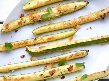 Bâtonnets de courgette au parmesan