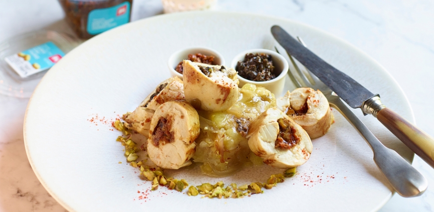 Filets de poulet farcis de tapenade d’olives noires et de tomates séchées au soleil