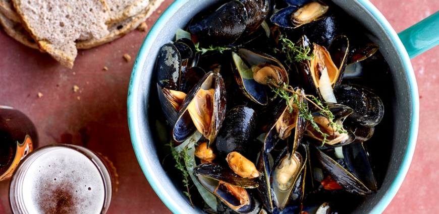 Moules à la bière ambrée