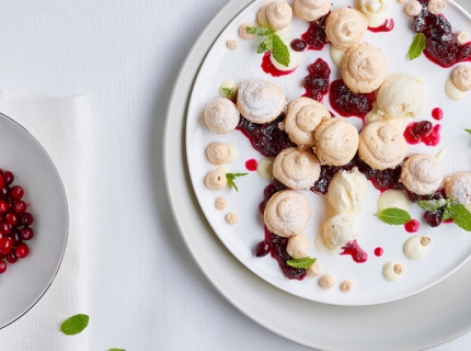 Vacherin à la compote d’airelles