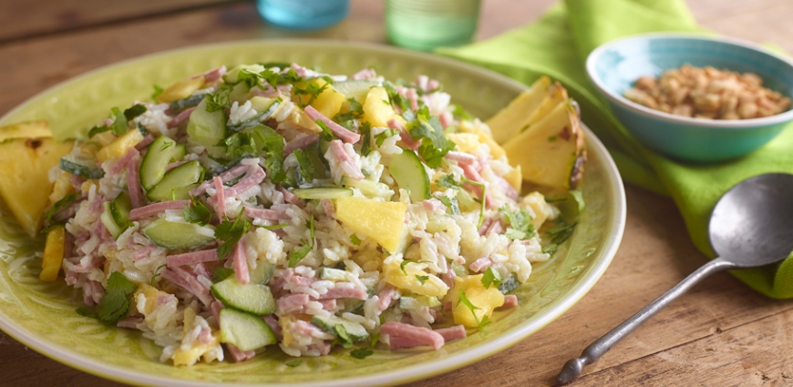 Salade de riz au jambon et à l’ananas