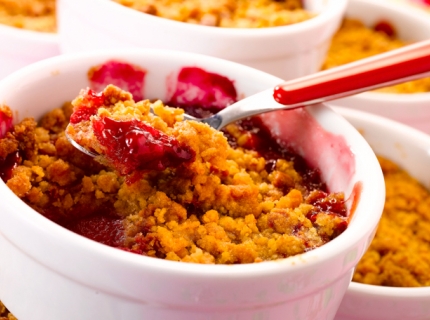 Crumble aux fruits rouges et au spéculoos