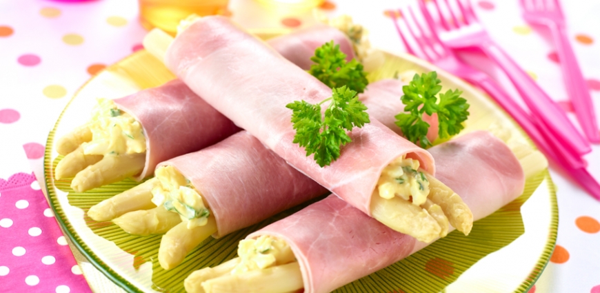 Roulades de jambon aux asperges, œufs mimosa