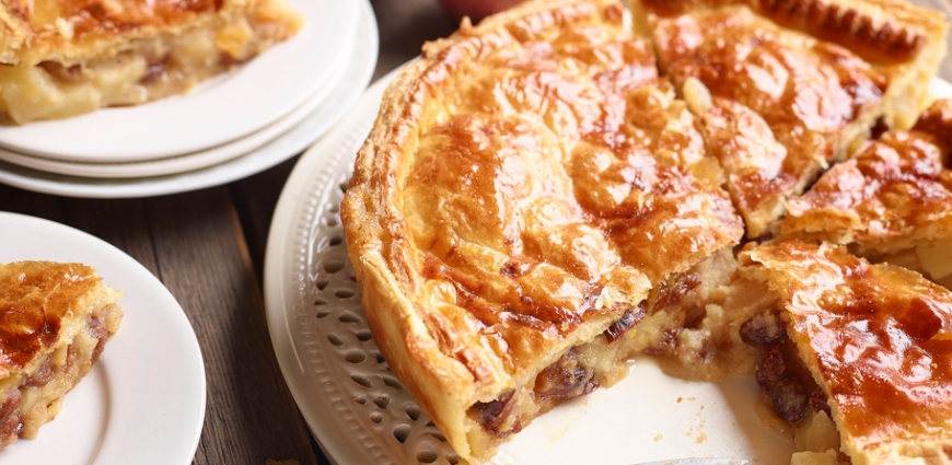 Tourte aux pommes et aux fruits secs