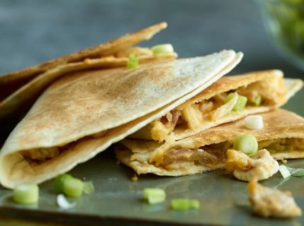 Quesadillas au poulet et au cheddar