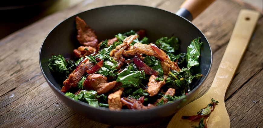 Wok de mignon de porc et kale