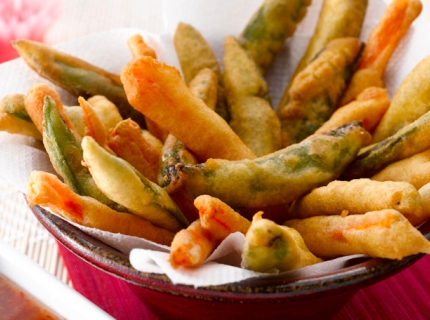 Tempura de légumes, sauce piquante