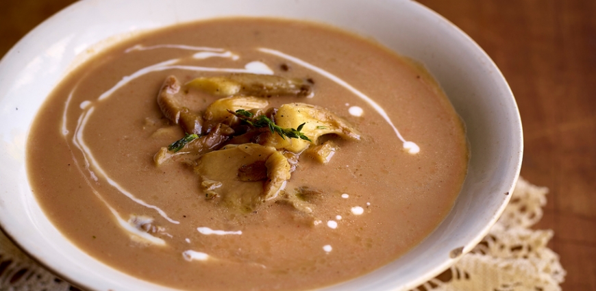 Potage aux marrons et champignons cuits