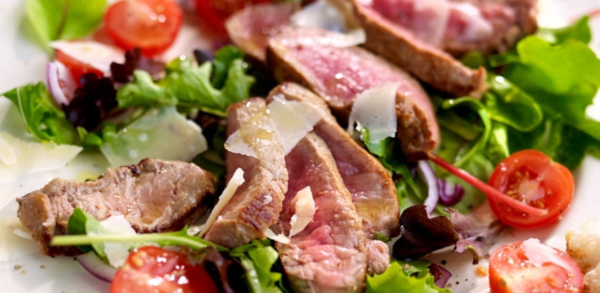 Tagliata de bœuf et salade mixte