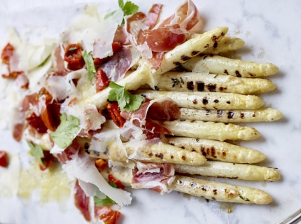 Asperges grillées au Pata Negra