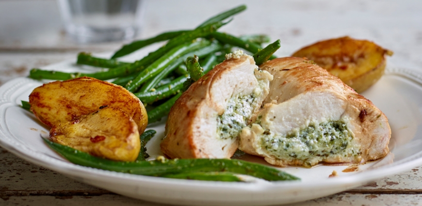 Filets de poulet farcis à la ricotta et au pesto