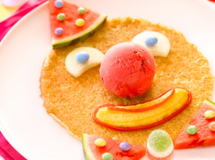 Crêpe-clown aux fruits