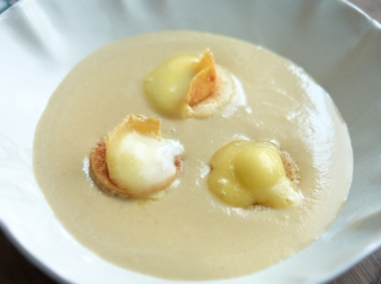 Soupe à l’oignon au Herve