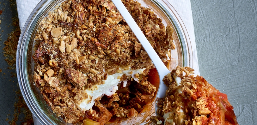 Crumble de ratatouille, fromage de chèvre et knäckebröd