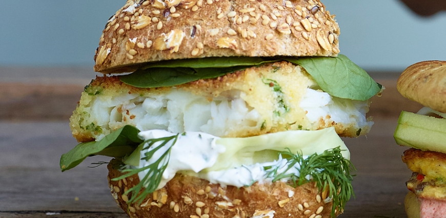 Burger de poisson scandinave