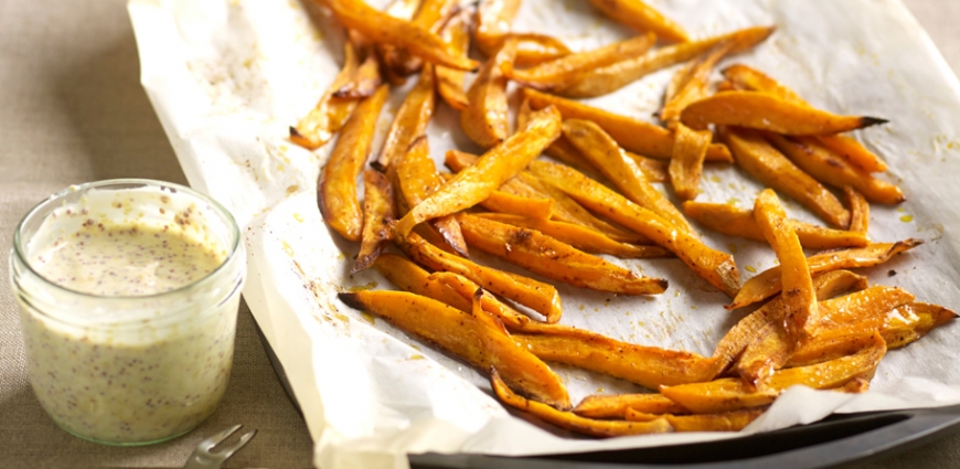 Frites de patates douces au romarin et à l’ail