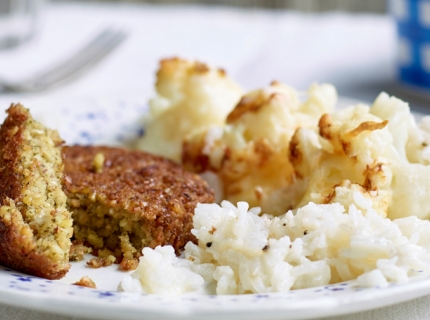 Burgers aux noisettes et gratin de chou-fleur au riz