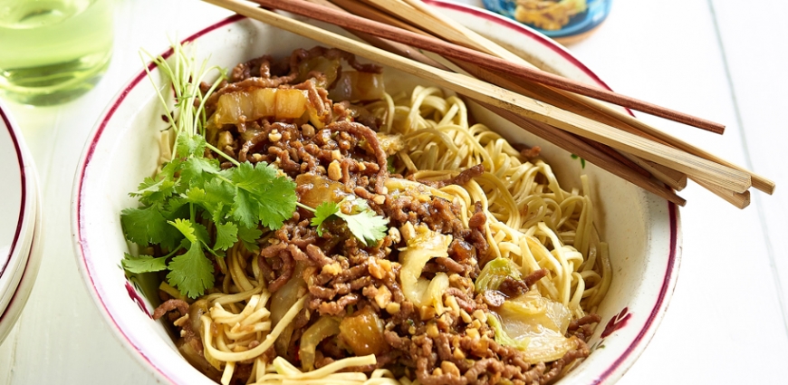 Nouilles chinoises à la viande hachée