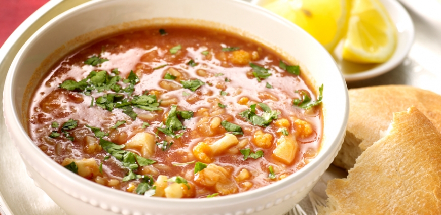 Soupe épicée au chou-fleur