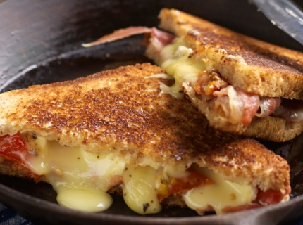 Croque monsieur au Serrano et Petit Lathuy