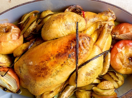 Poulet grillé aux pommes et à la vanille