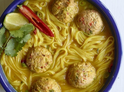 Nouilles minute aux boulettes de légumes