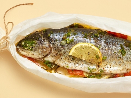 Papillote de truite sauce vierge Ajo