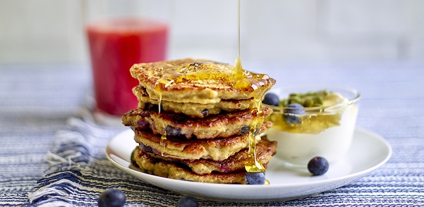  Pancakes de flocons d’avoine et bananes