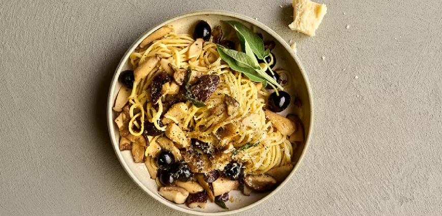 Linguine aux champignons et à l'huile de truffe