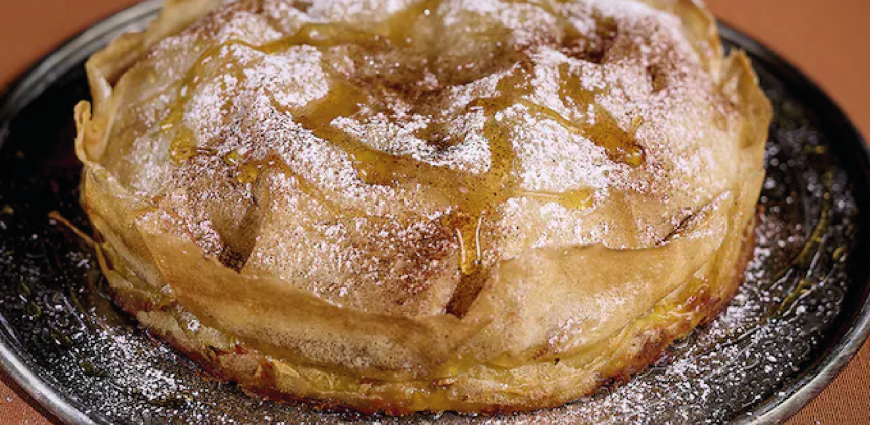 Pastilla au poulet et aux amandes