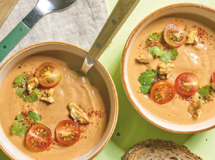Soupe d’aubergine au pain et aux noix