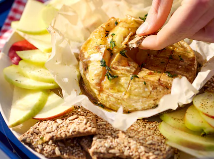 Camembert rôti au miel et au thym