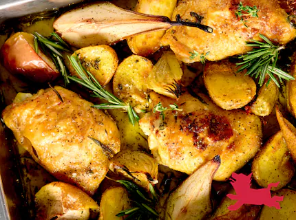 Traybake de poulet au curry, pommes et poires